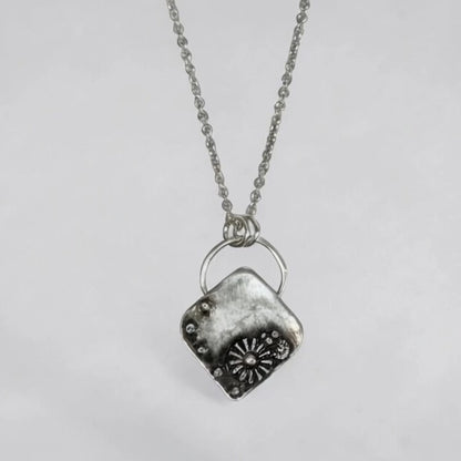 Puerta (Door) Pendant